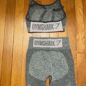 Gymshark matching workout pants and sports bra!